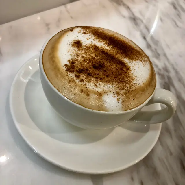 熱 • 玉桂泡沫咖啡 (+$12) 🤎☕️