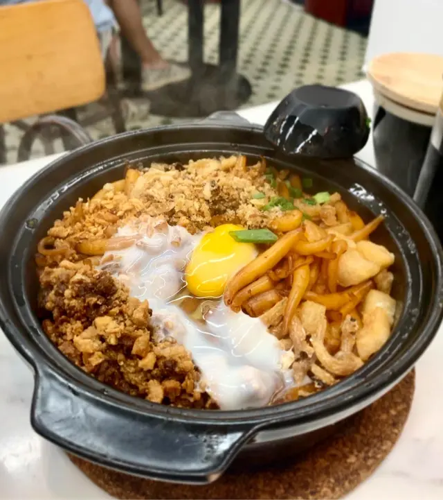 招牌砂煲老鼠粉