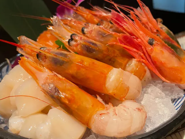 啲魚生刺身到超級新鮮尤其是大赤蝦，好鮮甜，相比起其他就其他食物都普普通通