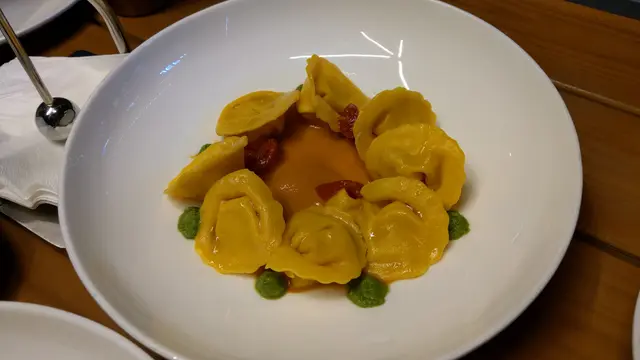 自家製北海道帶子元貝雲吞.帶子汁