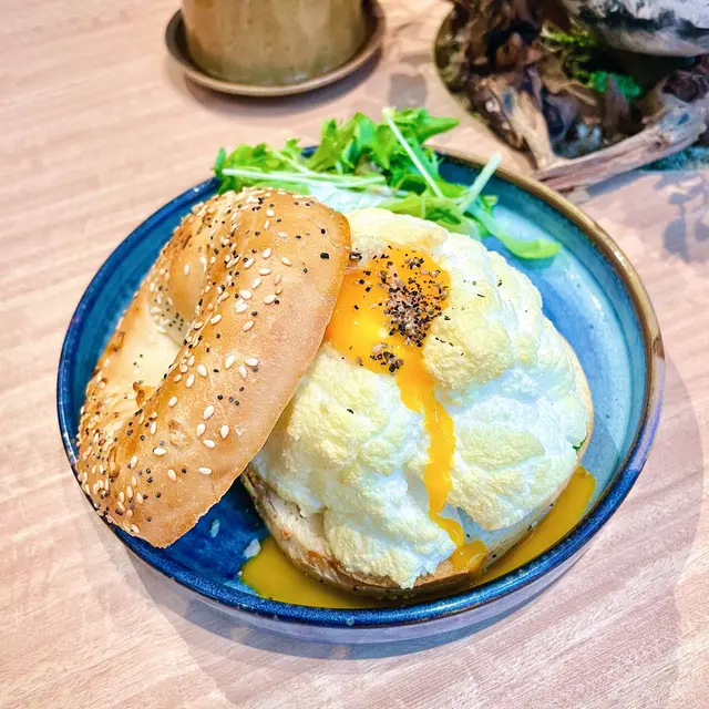 Cloud  Egg  Bagel