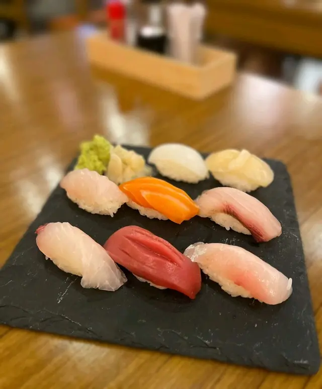 特選壽司盛合