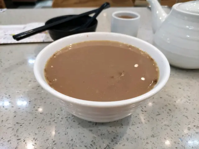 明火例湯 （老黃瓜煲豬骨）