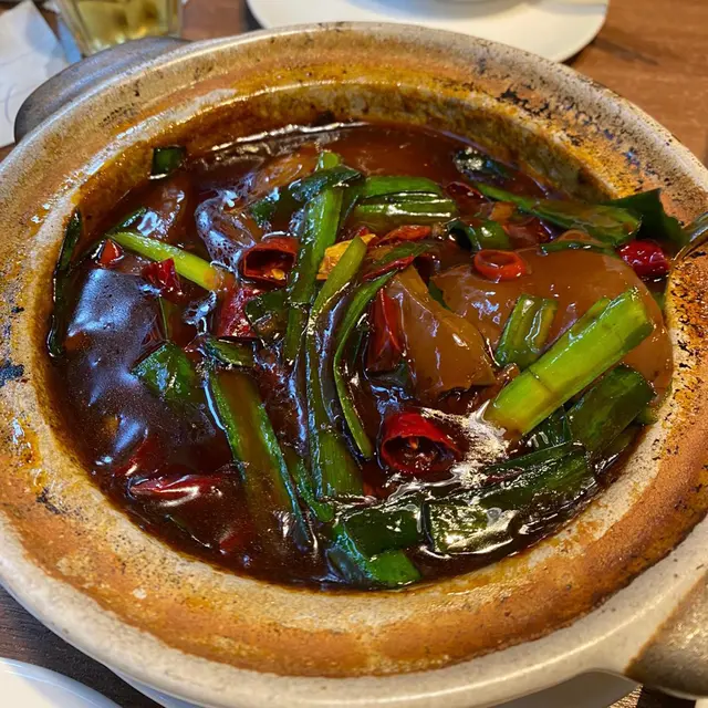 麻辣韭菜鴨血煲
