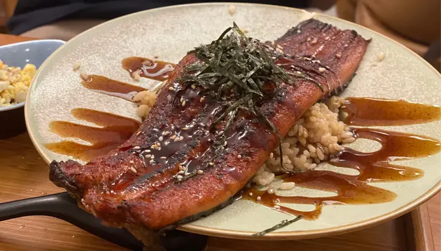 汁燒鰻魚丼