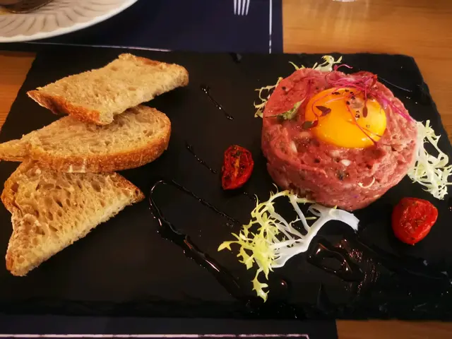 生牛肉酸酸甜甜很開胃