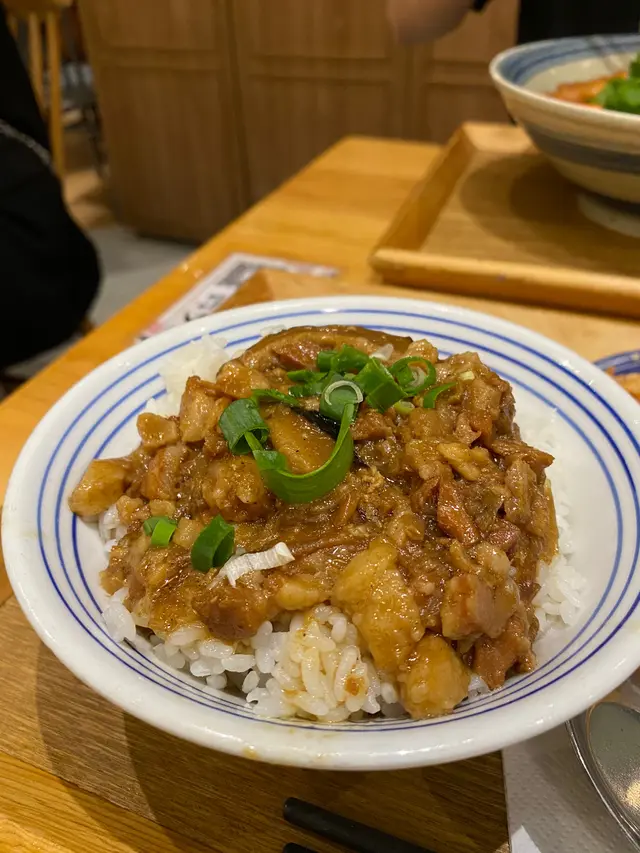 滷肉飯