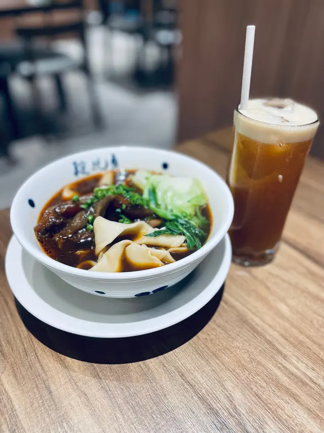 紅燒鍵心半筋半肉牛肉麵