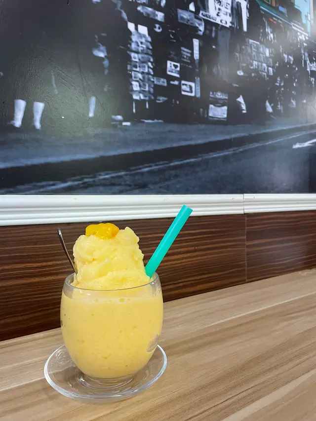 Mango  Smoothie 