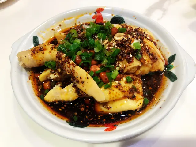 份量大口水雞個汁真係冇得頂辣度適中