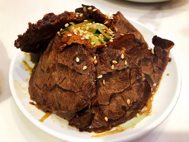 牛展厚薄適中 但因為我食慣濃味關係所以佢嘅味道較清淡左dd