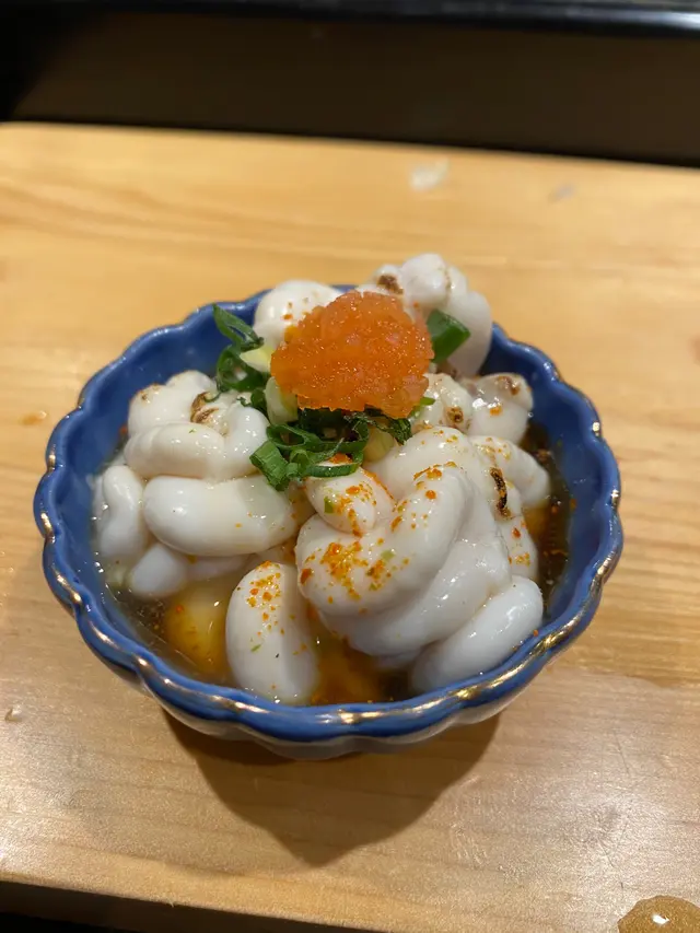 鱈魚精巢，日本女士話佢有護膚功效，上面加左啲柚子，食落好清新，個質感似牛骨髓嘅