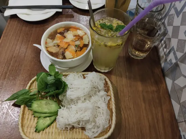 碳燒豬肉伴越南檬粉