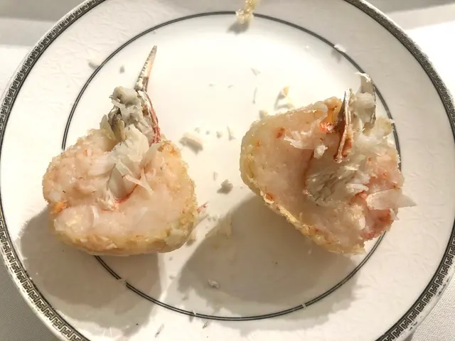 古法豬網油炸松葉蟹鉗