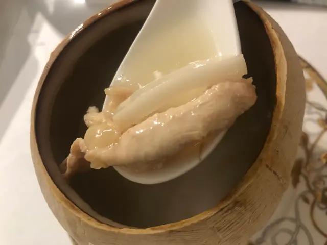 原個椰皇燉嫩雞湯