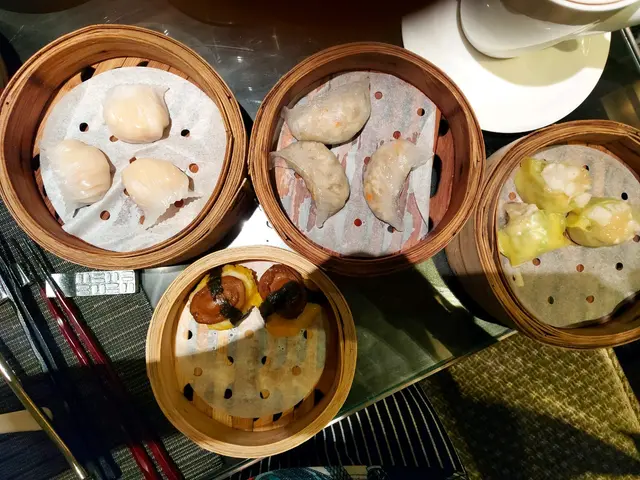 原隻澳洲鮑魚燒賣(限每人一隻)