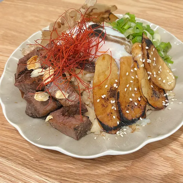 溫泉蛋北海道十勝椰子牛燉飯