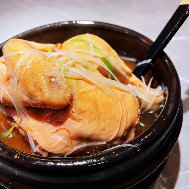 薏米人蔘雞燉湯