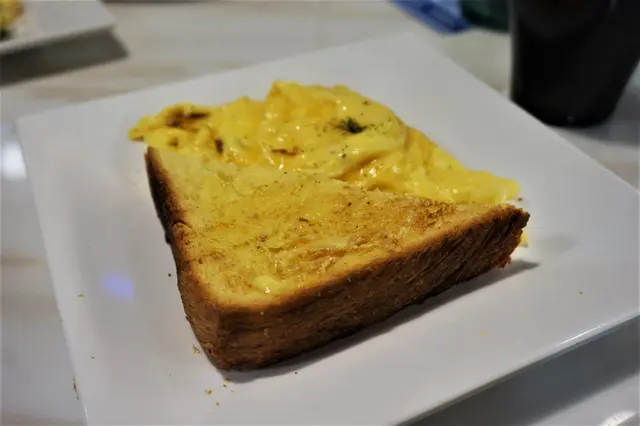3.6牛乳炒蛋、丹麥多士