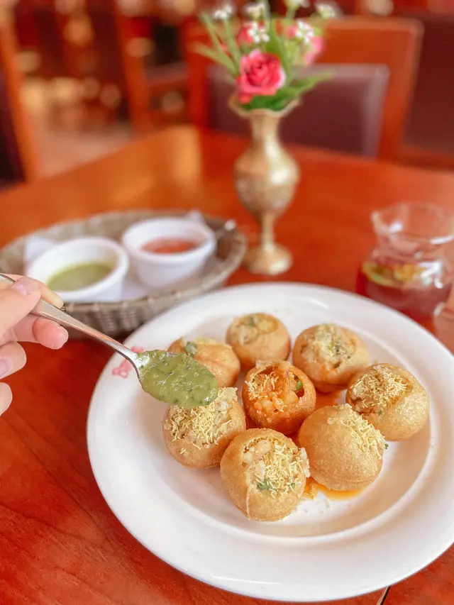 炸米餅配薄荷汁