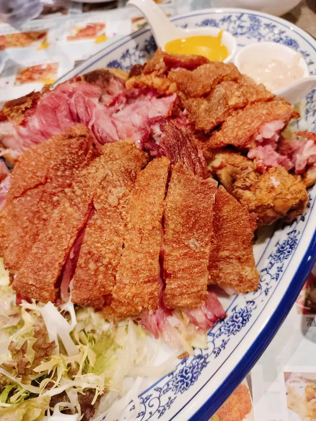 三弄脆皮豬手