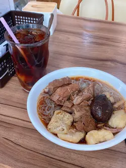 肉骨茶米粉