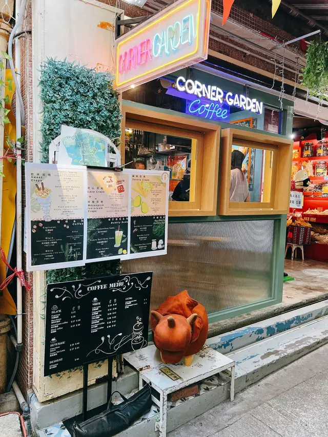 店長非常友善，短短的半小時用餐，跟老闆聊個不停，得知最近再重新裝修。