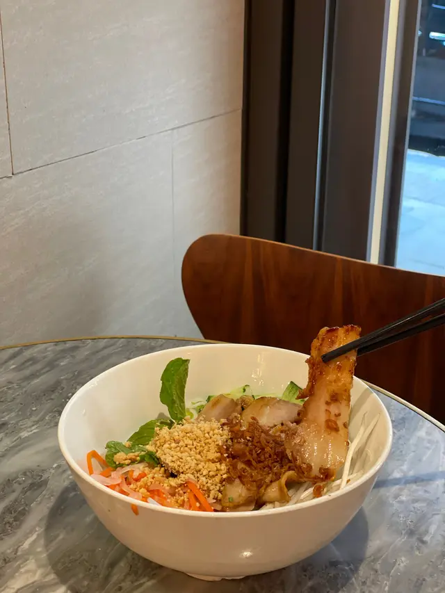 燒豬肉檬