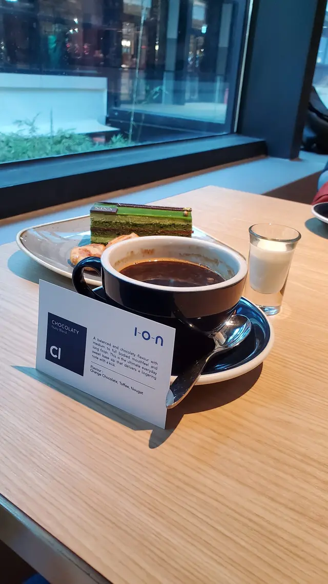 Americano and Matcha Yuza Opera with palmier