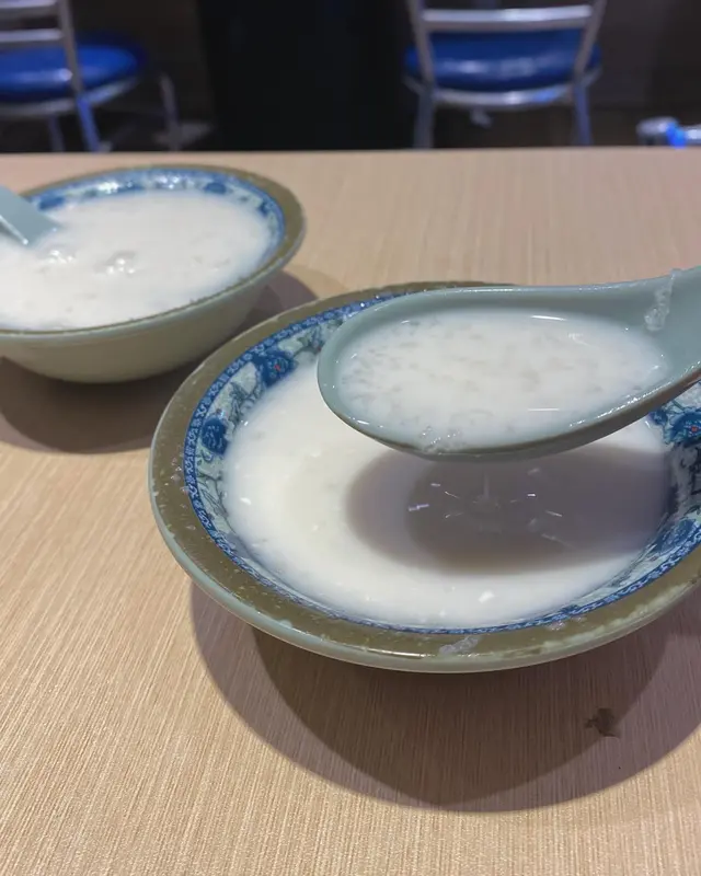 椰汁雪燕燉官燕