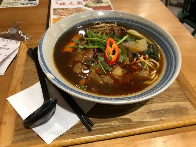 麻辣牛三寶麵