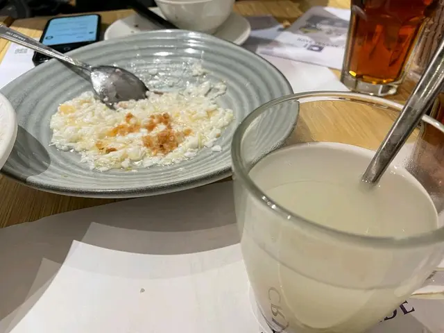 左：賽螃蟹 右：薏米水