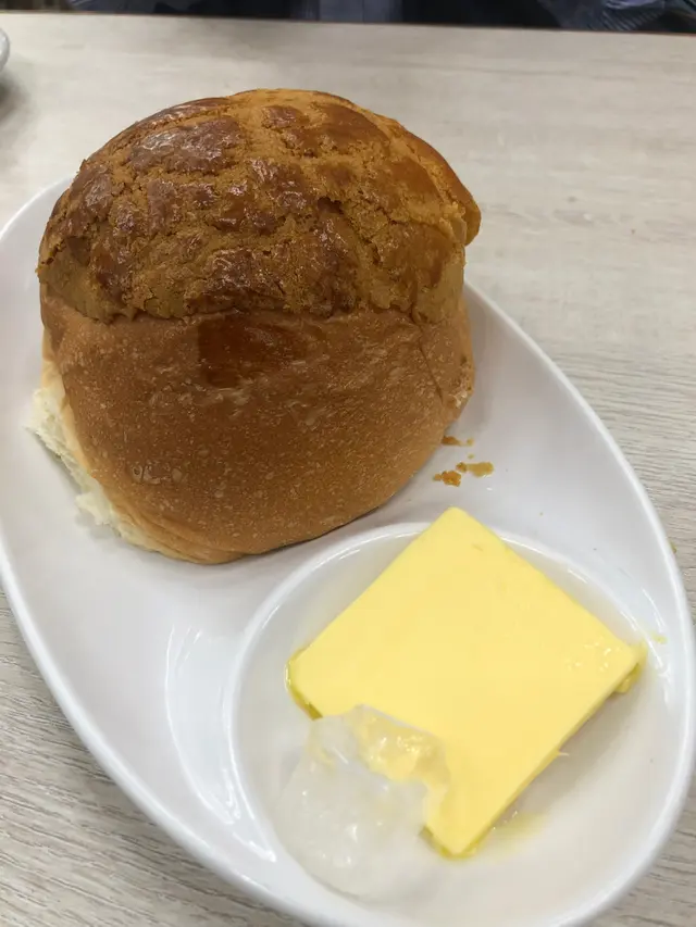 菠蘿油