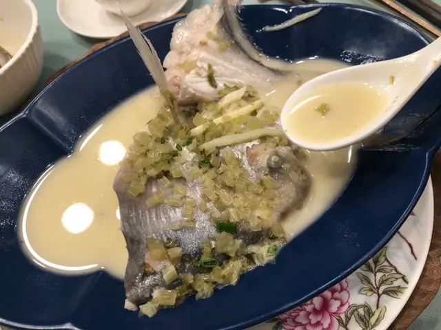 雪菜筍絲燒白鱗鯧