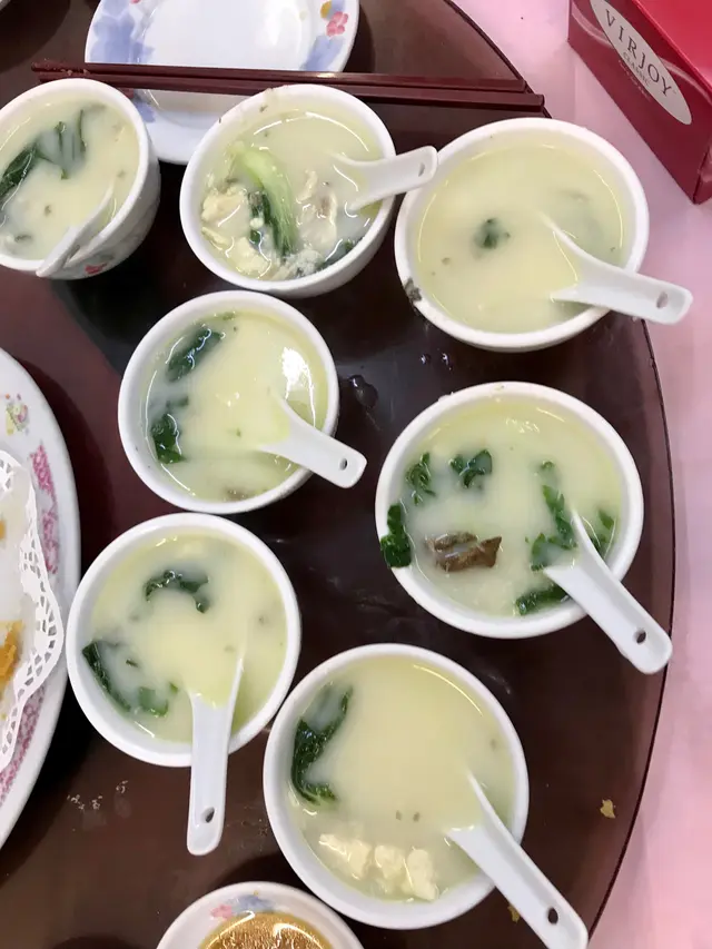 第一啖覺得有啲腥；但係第二啖就開始飲到佢嘅鮮味