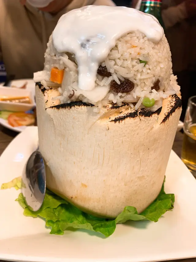 焗椰青海鮮炒飯