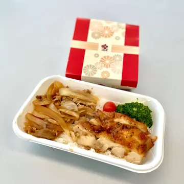山贼鸡拼安格斯牛丼