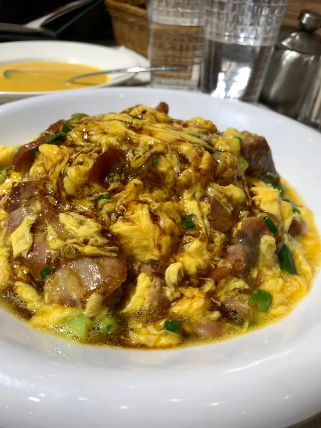 蜜汁叉燒滑蛋飯