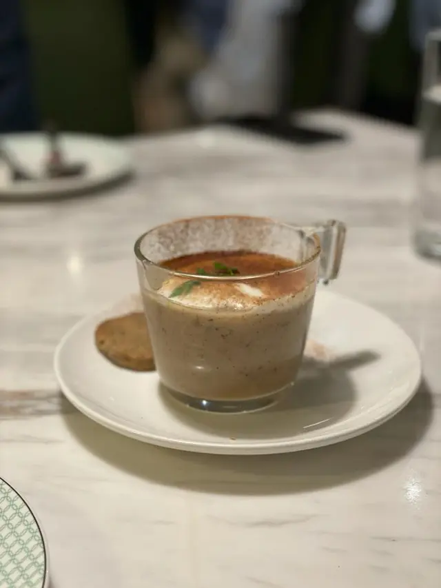 黑松露蘑菇濃湯,自家香脆蘑菇曲奇