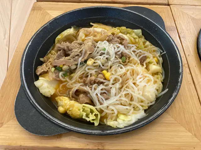 壽喜燒鍋煮美國牛肉