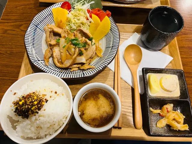 豚肉生薑燒定食