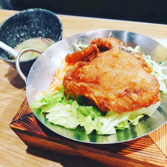 蔥油香茅豬扒配白飯
