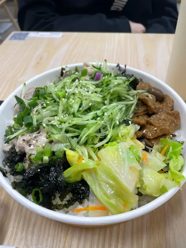 手撕雞紫菜便當