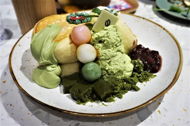 宇治抹茶紅豆梳乎厘 