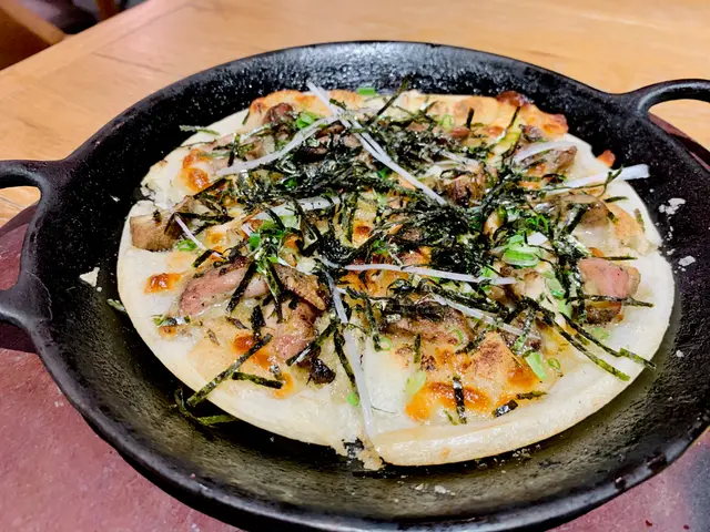 炭烤照燒走地雞年糕薄餅