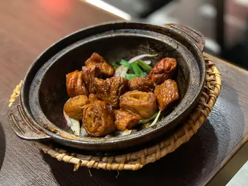 三杯焗新鮮豬腸