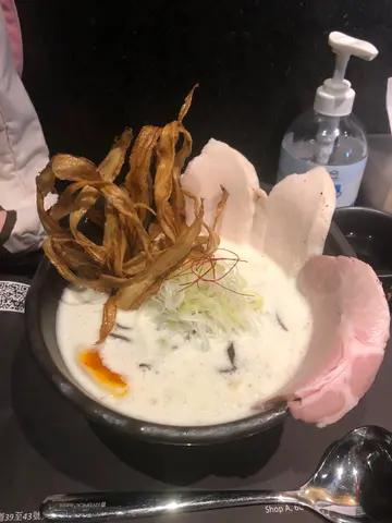 极浓鸡白汤拉面