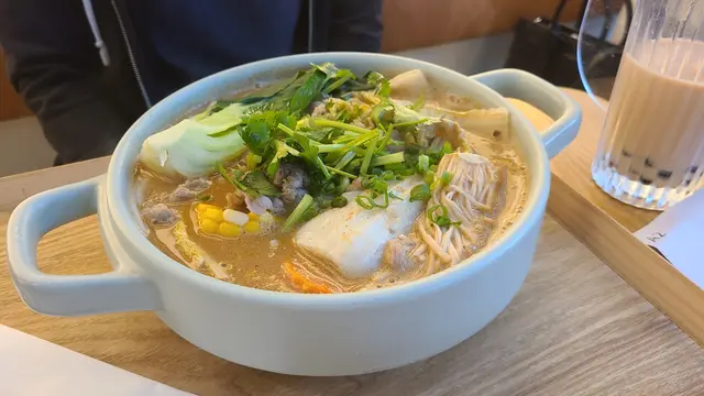 沙茶臭豆腐牛肉鍋