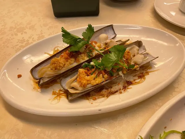 蒜蓉粉絲蒸蟶子王