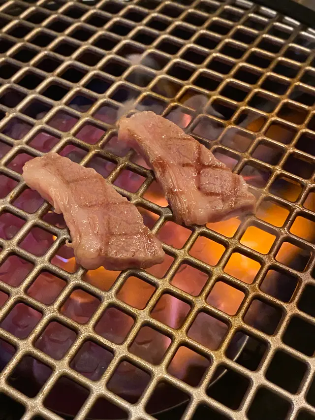 想起燒肉的聲音  很治癒